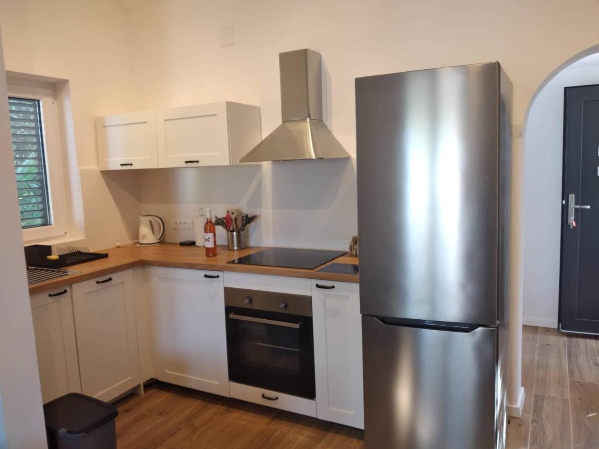 Apartmani Luni เปรมันตูรา ภายนอก รูปภาพ