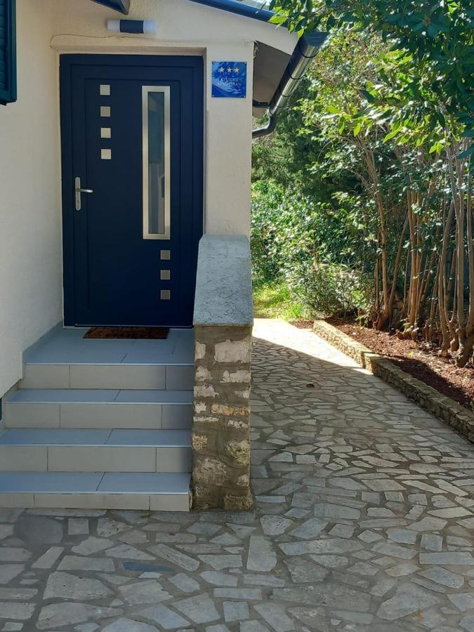 Apartmani Luni เปรมันตูรา ภายนอก รูปภาพ